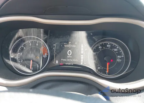 2016 Jeep Cherokee Latitude из США, поврежденный, VIN 1C4PJMCS3GW295456